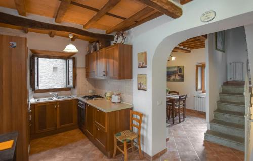 Casoli House | Cozy Home In Limano With Wifi