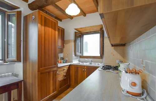 Casoli House | Cozy home in Limano with WiFi