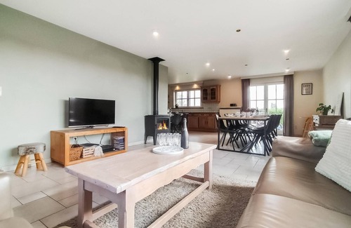 Reninge House | Cozy home in Lo-Reninge with WiFi