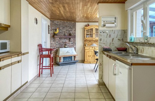 Merkem House | Cozy home in Merkem with WiFi
