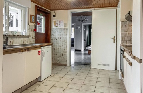 Merkem House | Cozy home in Merkem with WiFi
