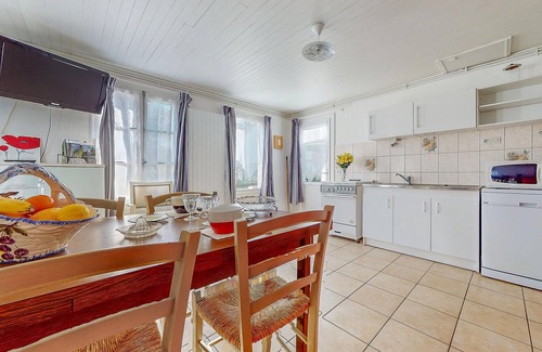 Montmorillon House | Cozy home in Montmorillon with Wi-Fi