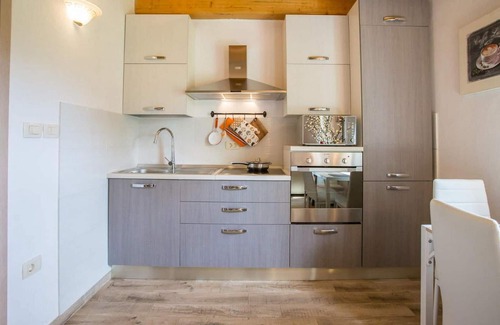Rakotule House | Cozy home in Motovun with WiFi