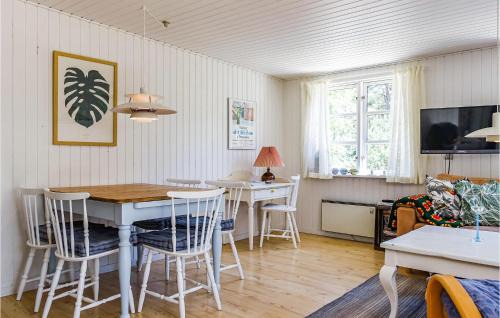 Snogebaek House | Cozy Home In Nexø With Wifi