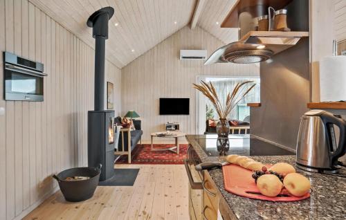 Saksild Strand House | Cozy Home In Odder With Wifi