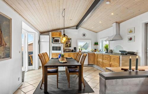 Otterup House | Cozy Home In Otterup With Wifi