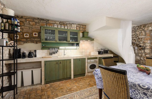 Musalez House | Cozy home in Porec with WiFi