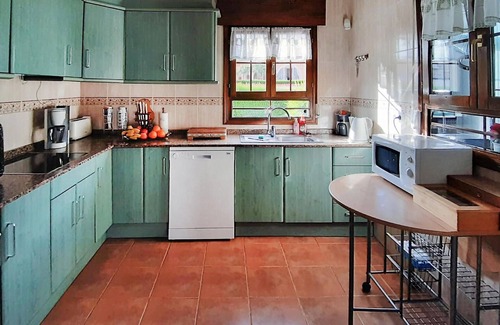 Quesada House | Cozy home in Rojales with sauna