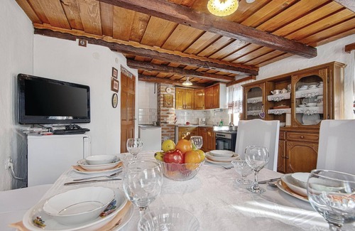 Sveti Ivan Zabno House | Cozy home in Sveti Ivan Zabno with WiFi