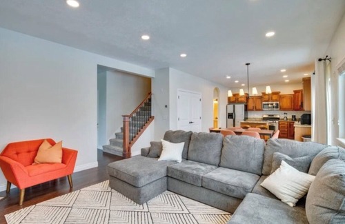 Saratoga Springs House | Cozy Home in Saratoga Springs