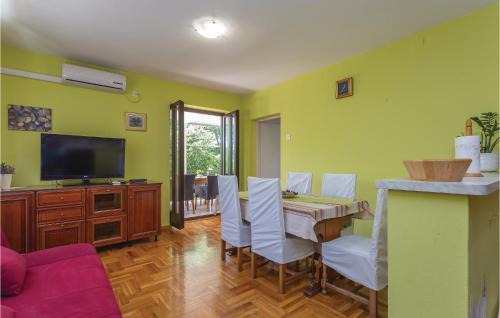 Promina House | Cozy Home In Sibenik With Sauna