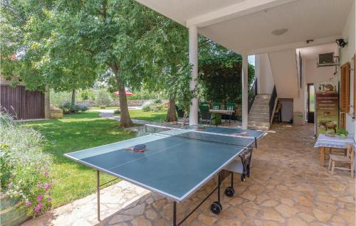 Promina House | Cozy Home In Sibenik With Sauna