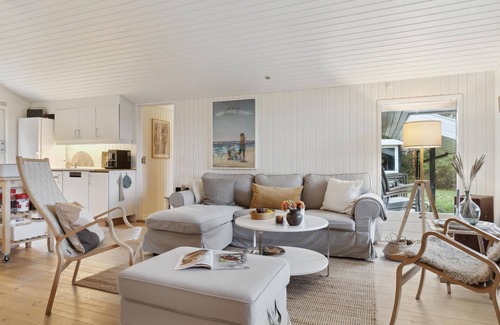 Hulsig House | Cozy home in Skagen with kitchen