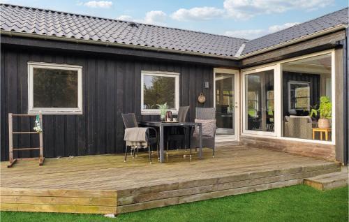 Remmer Strand House | Cozy Home In Struer With Wifi