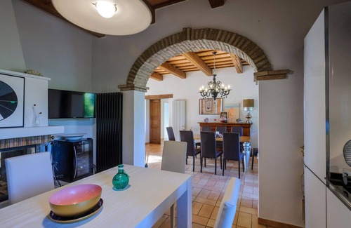 Rupoli House | Cozy home in Terre Roveresche with WiFi