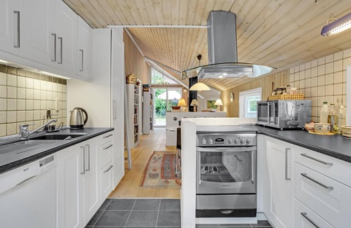 Tisvildeleje House | Cozy home in Tisvildeleje with sauna