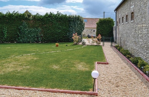 Trie-Chateau House | Cozy home in Trie-Château with WiFi