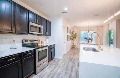 Buena Ventura Lakes House | Cozy home near MCO