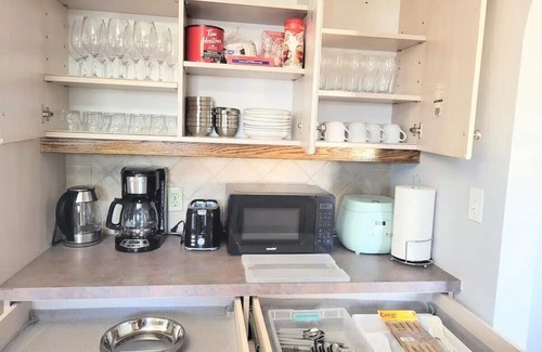 Thorold House | Cozy Home Near Niagara Attractions/Family-Friendly