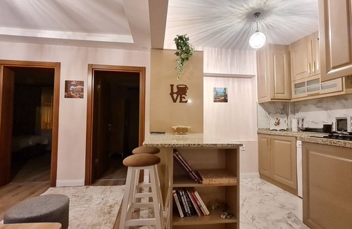 Yesil Mahallesi Apartment | Cozy Home Next to Green Mosque