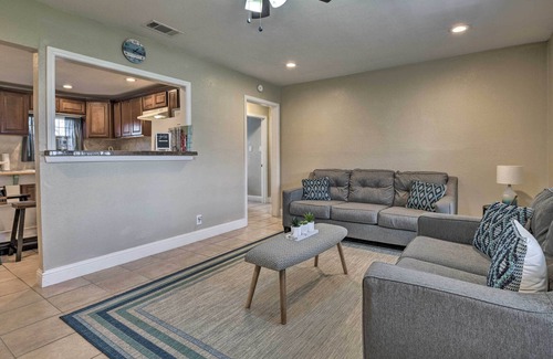 Whitney House | Cozy Home w/Fire Pit: 3 Mi to Lake Whitney!