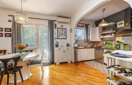 Sarsoni House | Cozy Home with private Garden, Dražice, Croatia