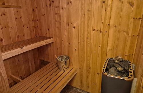Faberg House | Cozy Home with Sauna, river views and 10 min from Hafjell and Lillehammer
