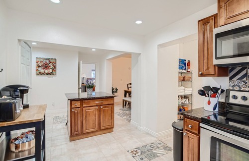 Wheat Ridge House | Cozy homebase in a GREAT LOCATION! Close to Amenities! Awesome deck with games.
