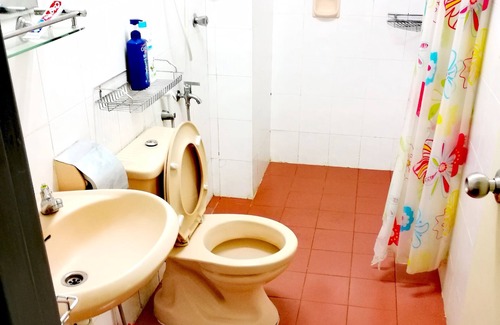 Bandar Tun Razak Apartment | Cozy Homestay in Bukit Jalil 10Pax