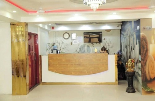 New Delhi House | Cozy hotel Shree Sai Dham in charming Delhi with AC, WiFi