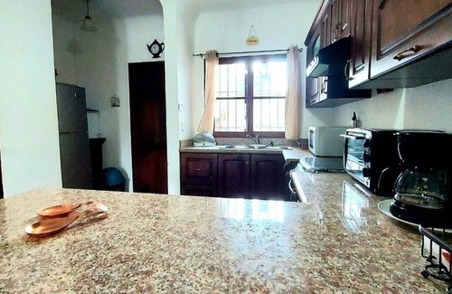 Ciudad Vieja Condo | Cozy House, 10 min.to Antigua G, 2 guest, 1 Room, Full Bed