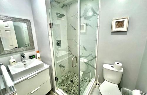 Port Union House | Cozy house near HWY401 & Go station in Scarborough