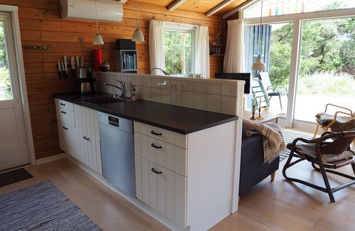 Rødhus Cottage | Cozy house near the beach and woods
