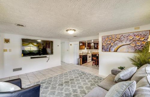 Stow House | Cozy House on Meadowbrook Lake Serene, Scenic!