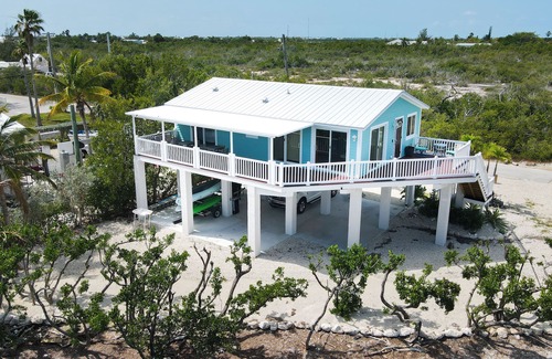 Little Torch Key House | Cozy house on peaceful Little Torch Key with majestic view of Big Pine Channel!