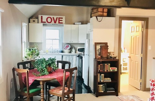 Clintondale House | Cozy Hudson Valley 1880 Carriage House with FIRE PLACE