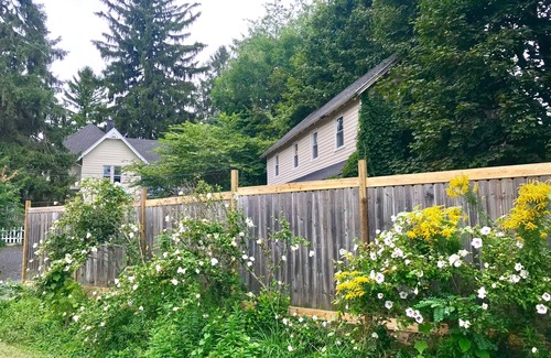 Clintondale House | Cozy Hudson Valley 1880 Carriage House with FIRE PLACE
