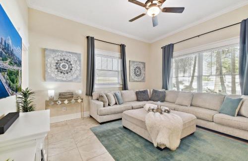 Hyde Park House | Cozy Hyde Park Home