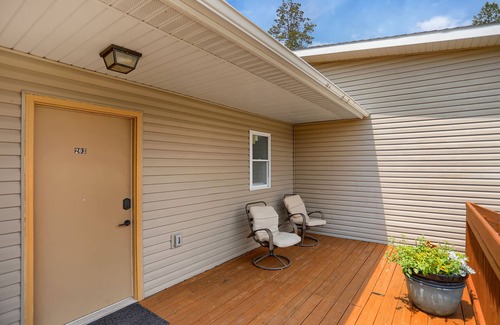 Halifax Apartment | Cozy king apartment with luxurious amenities at Halifax Inn