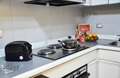 Chico Norte Apartment | Cozy King Bed Apartment in Bogotá