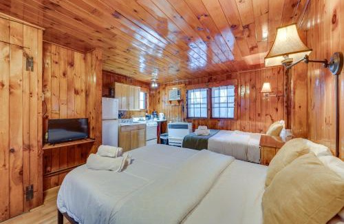 Weirs Beach Apartment | Cozy Laconia Studio with Pool Access - 2 Mi to Lake!