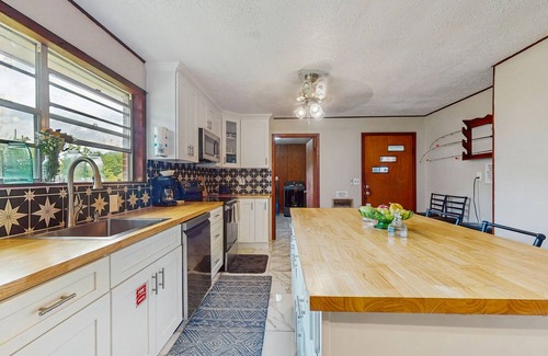 Lone Mountain House | Cozy Lake Getaway dog-friendly home with fire pit, fireplace, Wi-Fi, entry ramp