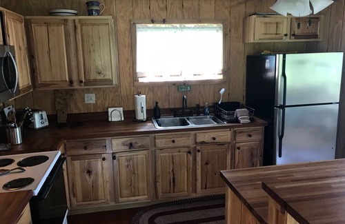 South Hero House | Cozy lakefront home with expansive views 25 minutes from Burlington