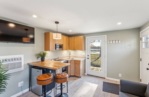 Kalamazoo House | Cozy Lakefront Studio On Long Lake! by RedAwning