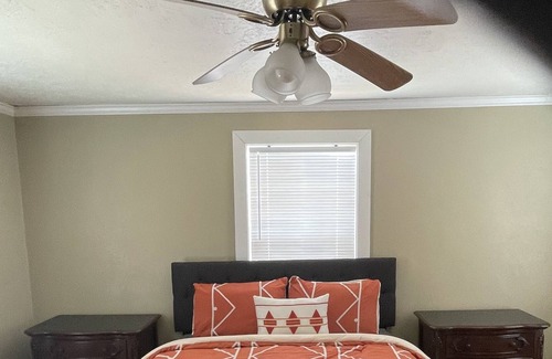 Groves House | Cozy Legacy home