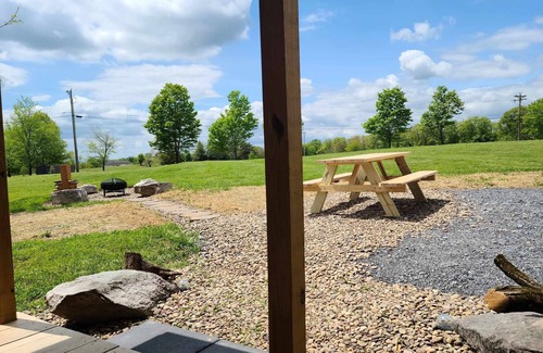 Huntingdon Cabin | Cozy little Cabin close to Raystown Lake.