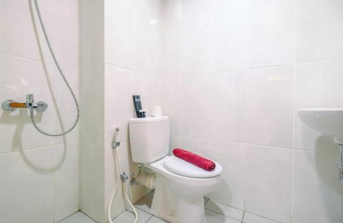 Pondokcina Apartment | Cozy Living Studio at Evenciio Margonda Apartment near UI By Travelio