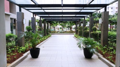 Pluit Apartment | Cozy Living Studio at Green Bay Pluit Apartment By Travelio