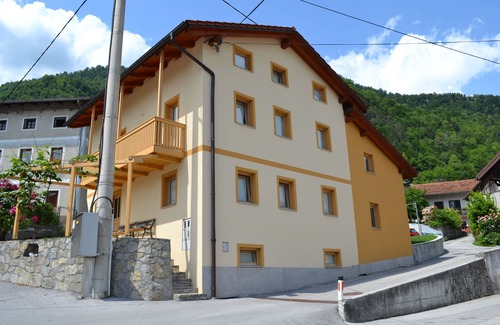Tolmin Apartment | Cozy loft apt with stunning mountain views