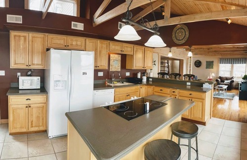 Sunrise Beach House | Cozy LOTO retreat! Main channel, 2 decks & dock. Dog friendly & No Cleaning fee!